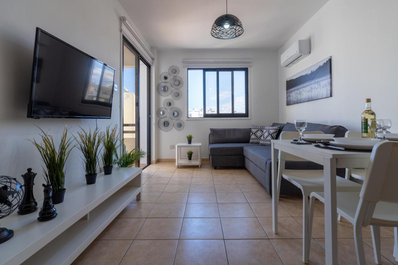 Polyn 1- Bedroom Apartment In 拉纳卡 外观 照片