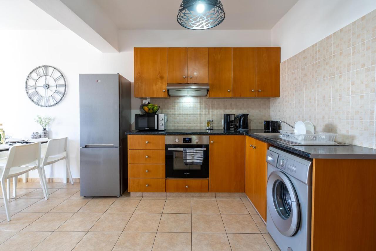 Polyn 1- Bedroom Apartment In 拉纳卡 外观 照片