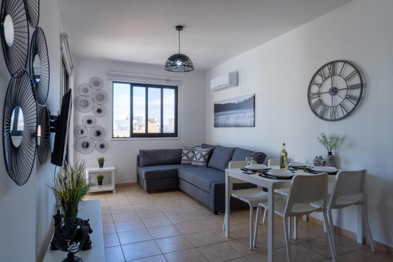Polyn 1- Bedroom Apartment In 拉纳卡 外观 照片